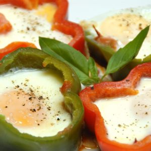 Receta de aros de pimiento con huevo y bacon en Thermomix
