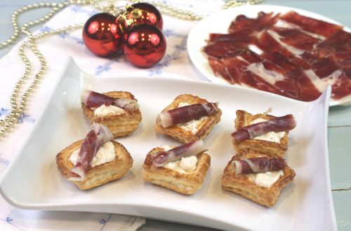 Receta de volovanes rellenos de crema de queso y dátiles con jamón ibérico de bellota