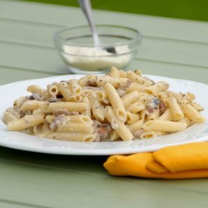 Receta de macarrones con champiñones y bacon en Thermomix