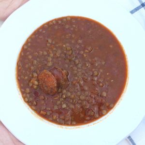 Receta de lentejas con verduras y chorizo en Mambo