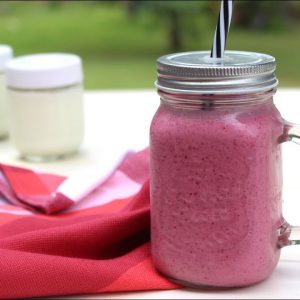 Receta de smoothie de frutos rojos y yogur con Thermomix