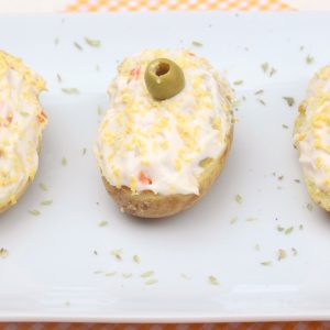 Receta de patatas rellenas de ensaladilla