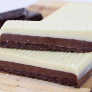 Turrón de 3 chocolates en Mambo