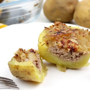 Receta de patatas rellenas de carne y cebolla caramelizada en Thermomix