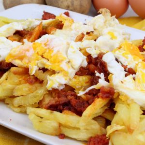 Receta de huevos rotos con chorizo